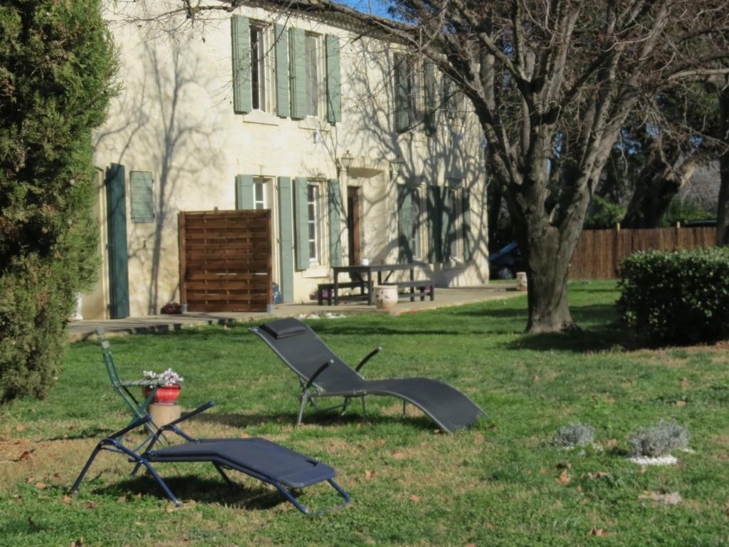 B&B Mas Les Lecques Beaucaire  Room photo